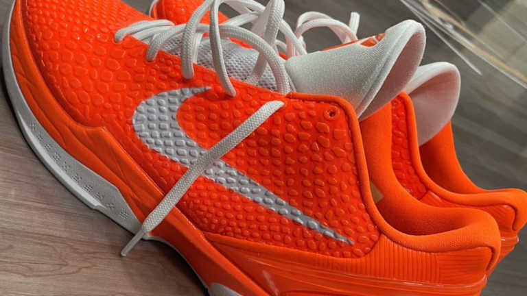 DeMar DeRozan Wears Nike Kobe 6 'WNBA' Colorway